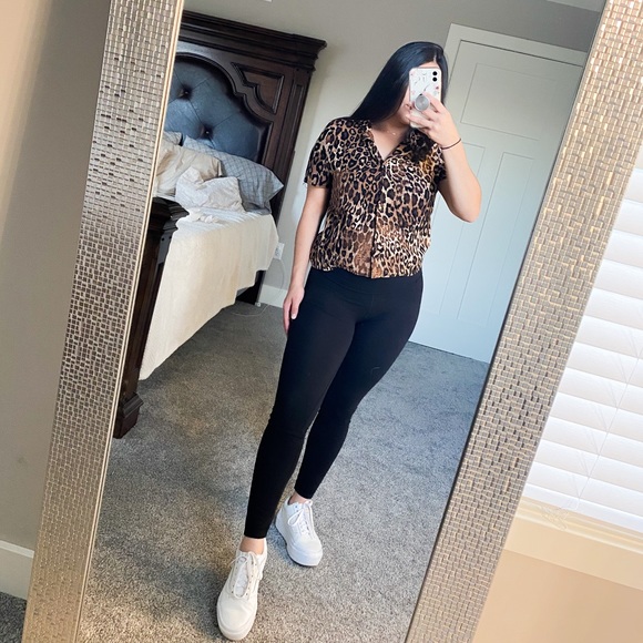 Tops - ✨Animal Print Button Down Top